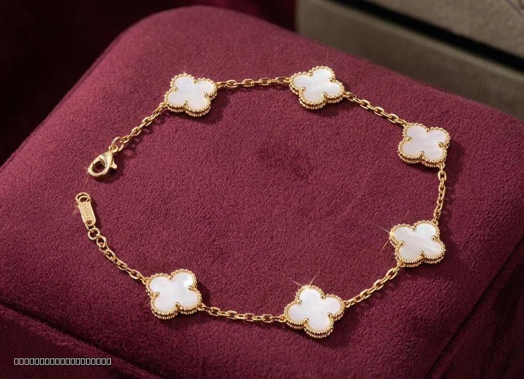 Clover Shaped White