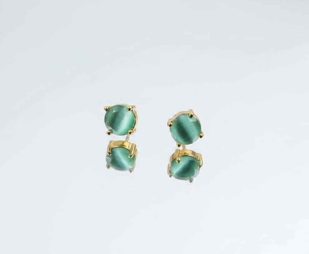 Cat'S Eye Green Stone Studs